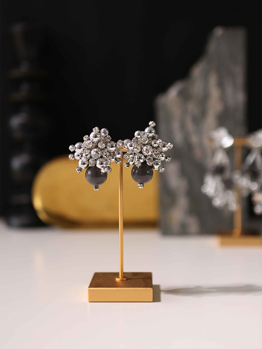 Eliot Earpin - Image 2