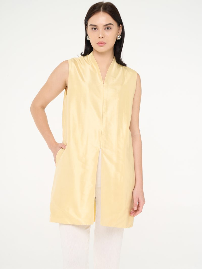 Long Sleeveless Collared Vest Butter